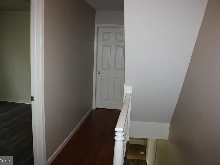 33 S Lafayette Ave — Photo 12