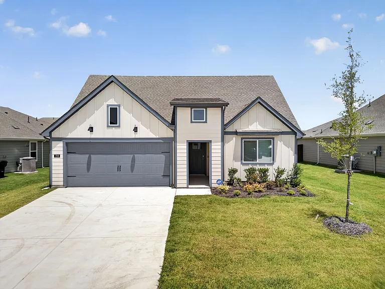 728 Orchid Way — Photo 4