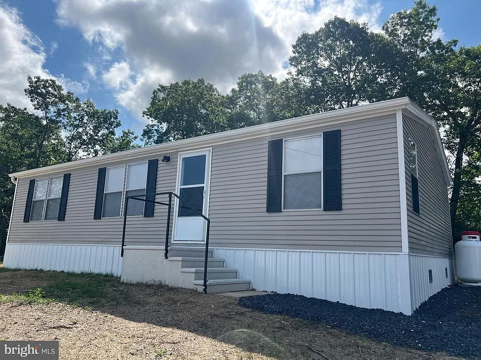 111 Dugan Ct