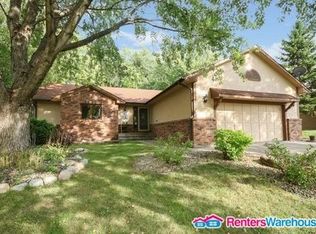 9332 Polaris Ln N, Maple Grove, MN 55369