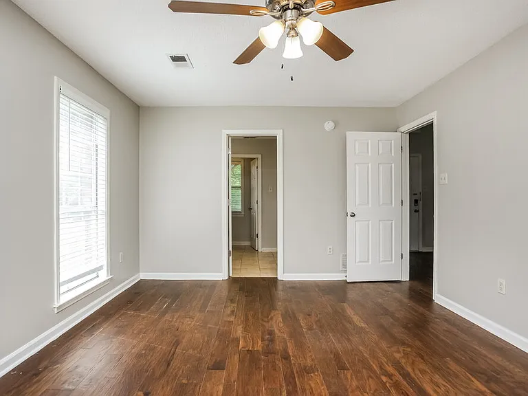 5996 Southbend Ln — Photo 11
