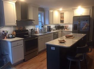 24 Nottingham Dr, East Sandwich, MA 02537