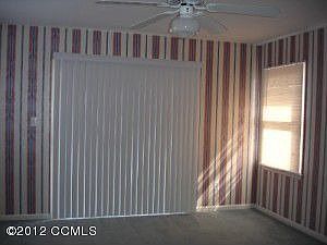 4th image of 209 E Shorewood Dr