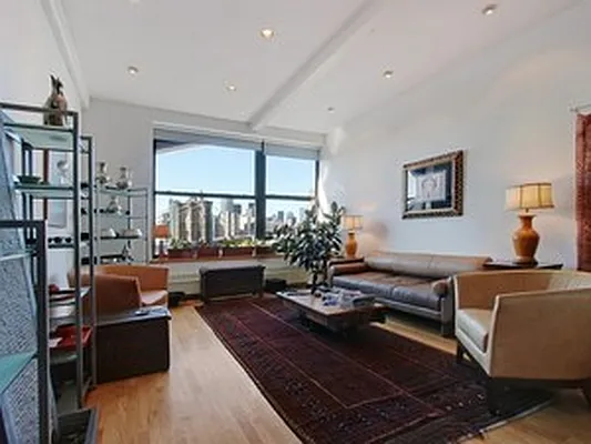 Rented by Corcoran | media 19