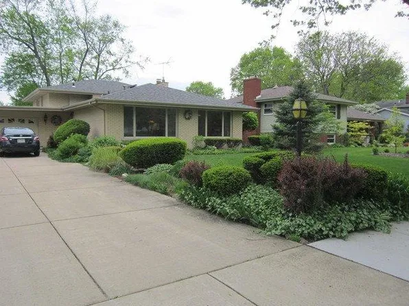 1502 Janice Ln, Munster, IN 46321