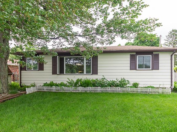 61428 N  Main St-102