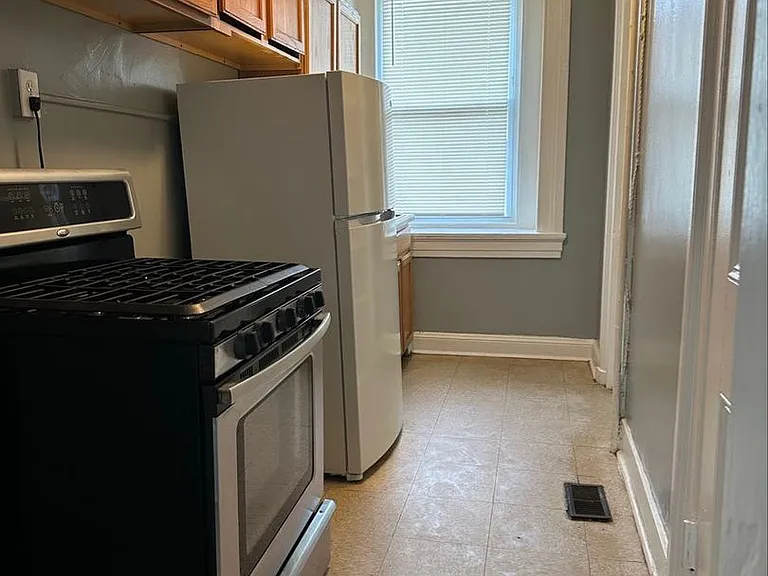 3442 Auchentoroly Terrace — Photo 9