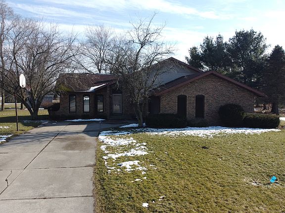 5th image of 9213 W 91st Ct