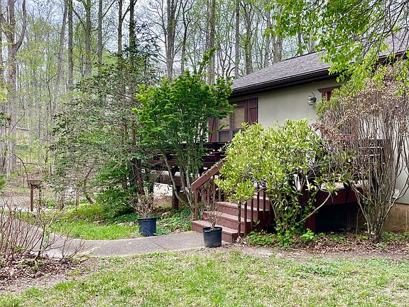 2nd image of 1073 Crane Ct
