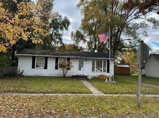 829 Brady St, Chesaning, MI 48616