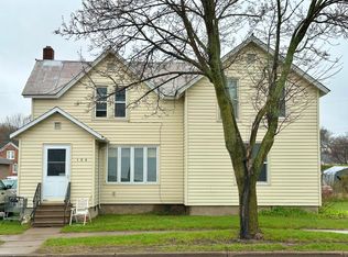 126 W Columbia St, Chippewa Falls, WI 54729