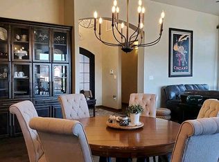 1424 21st Ave SE, Rio Rancho, NM 87124