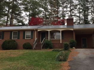 1102 Valley Rd, South Hill, VA 23970