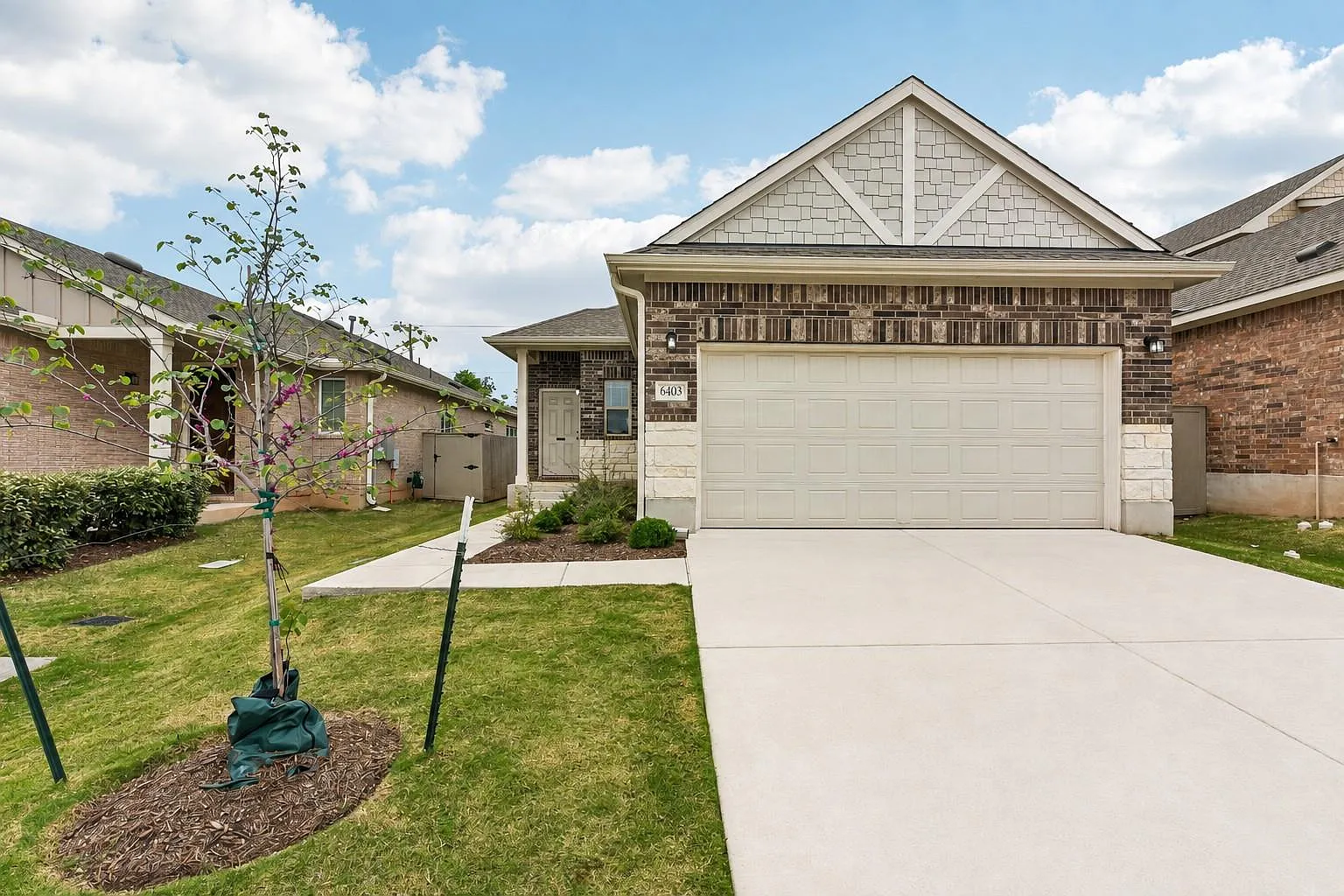 3 bed, 1262 sqft, $1,900 — Photo 3