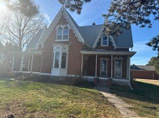 301 3rd Ave, Stanwood, IA 52337