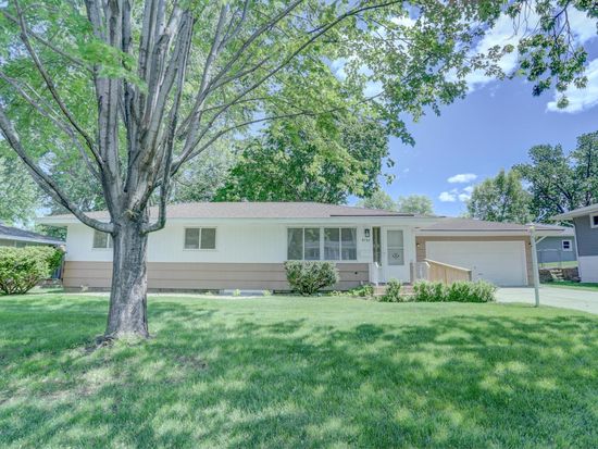 8137 Vincent Ave S, Bloomington, MN 55431