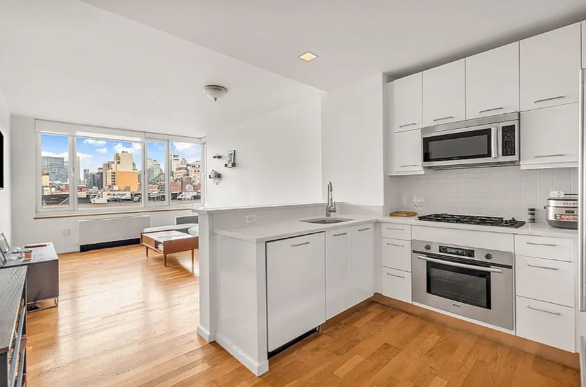 1st image of 635 W 42nd St APT 7E
