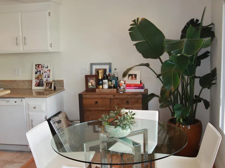 1728 Montana Ave #19 — Photo 2