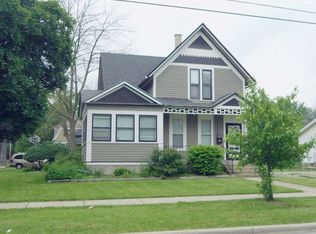 482 Ryerson Ave, Elgin, IL 60123