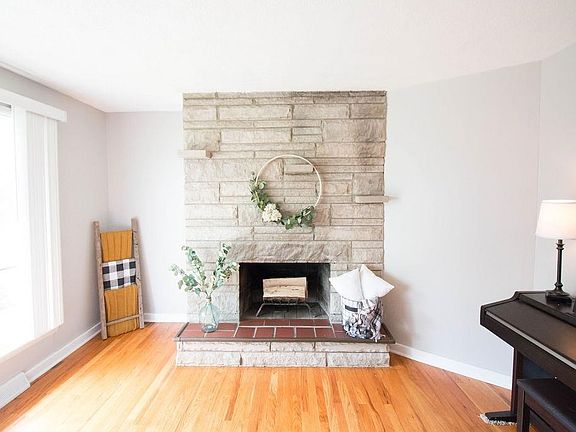 5th image of 1148 Briarwood Dr