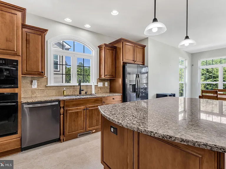 23636 Hansel Ct — Photo 22