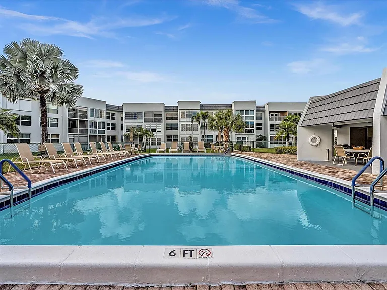 6570 Royal Palm Blvd #206J — Photo 37