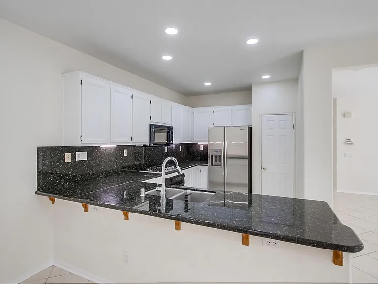 11905 Westview Pkwy — Photo 15
