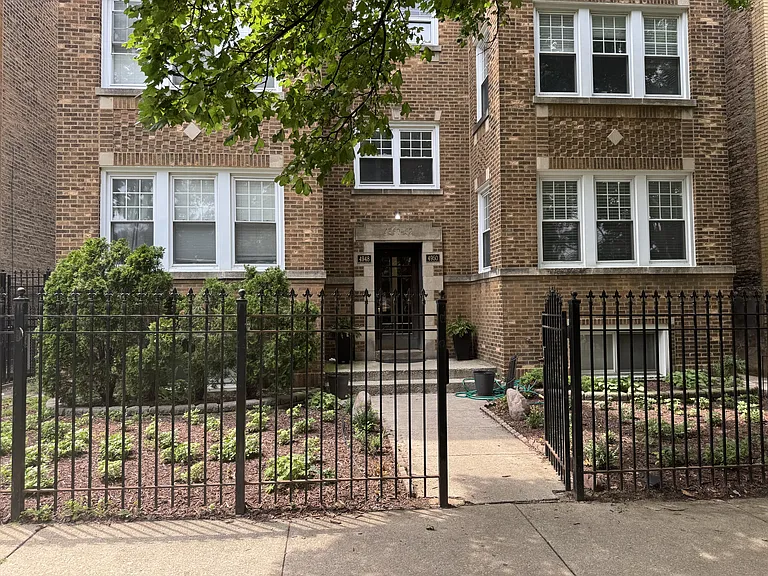 Tinas Towers - 4950 - G — Photo 6