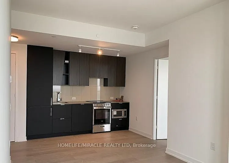 2 bed, $2,800 — Photo 3
