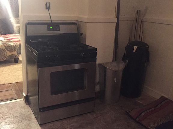 Kitchen- 1st Apt