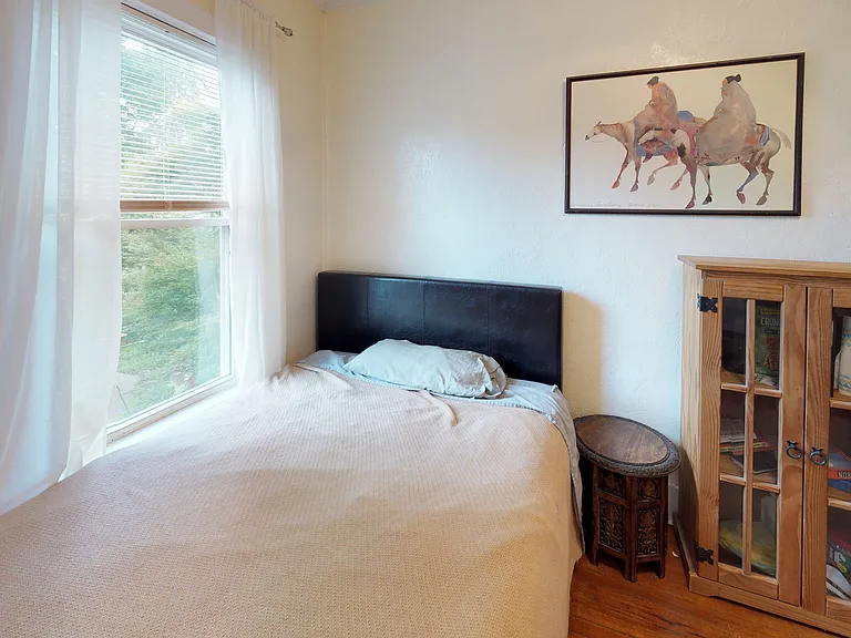 811 N Tioga St #1A — Photo 3