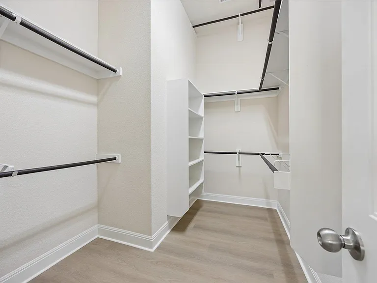 232 Natchez Dr — Photo 22