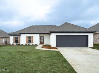 317 River Ridge Blvd, Pearl, MS 39208