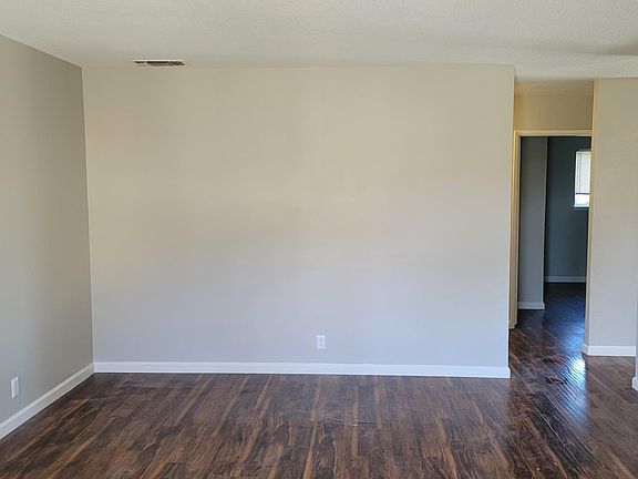 3rd image of 9317 Henley Way