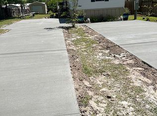 176 Waterway Ave, Satsuma, FL 32189