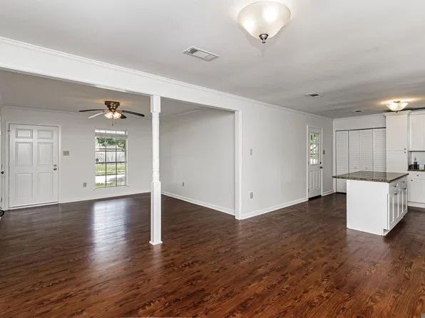 7809 Blake Dr, Baton Rouge, LA 70817