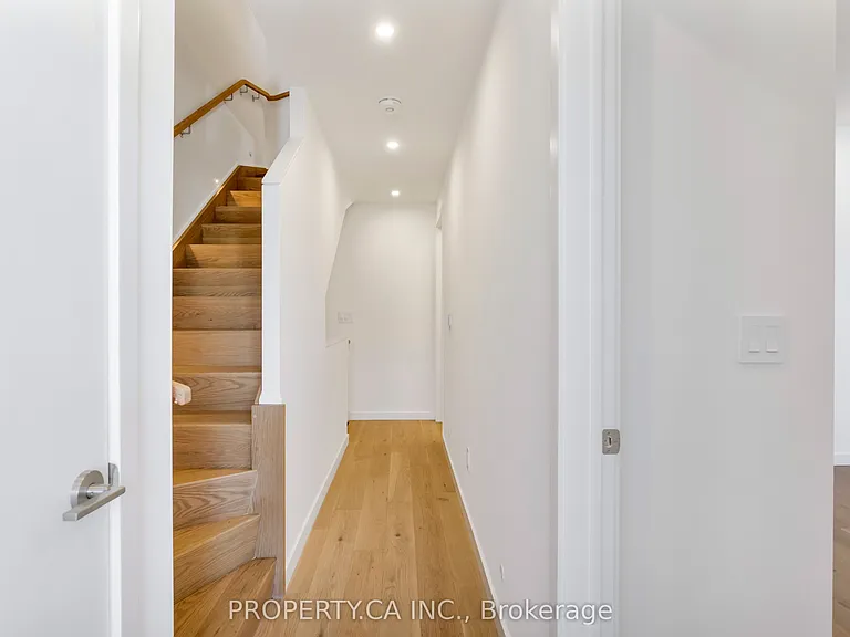 301 Keele St #3 — Photo 13