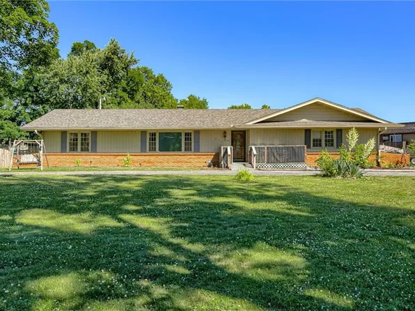 935 N 72nd St, Kansas City, KS 66112