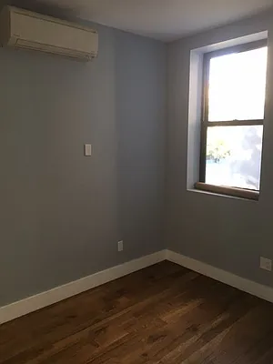 Rented by Bloom Real Estate Group | media 30