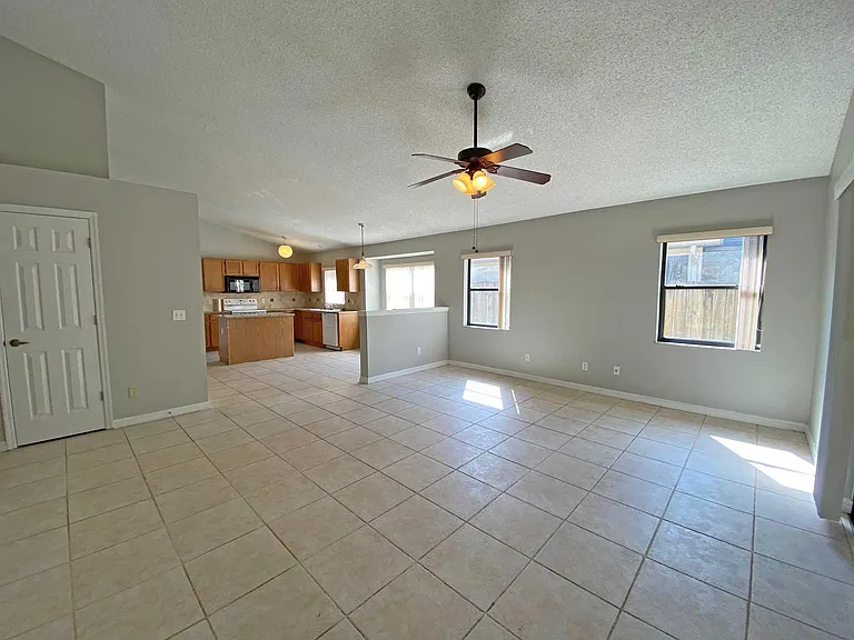 3112 Erskine Dr — Photo 6