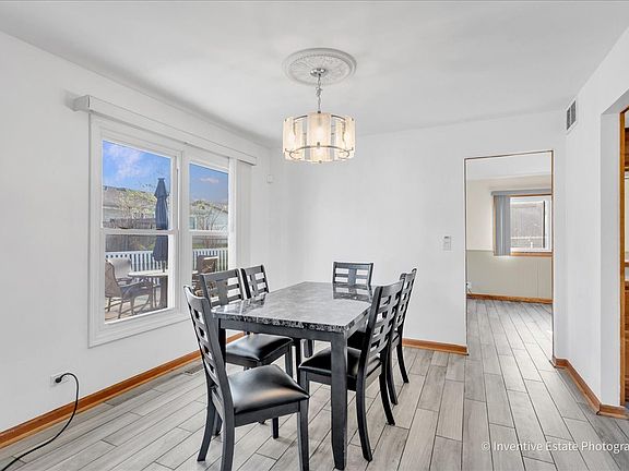 5th image of 111 Brookside Dr