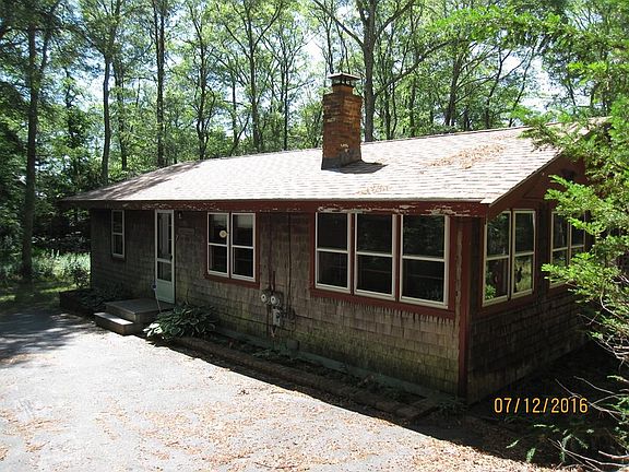 2nd image of 7 Skylark Ave