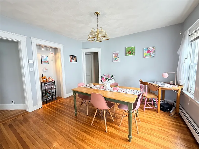 20 Windsor Rd #1 — Photo 3