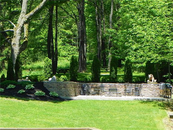 3rd image of 23860 Linda Ln