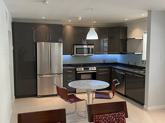 3rd image of 647 NE 77th St #9