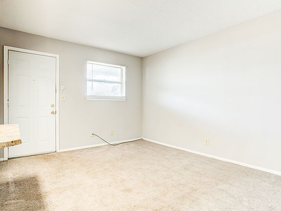 5th image of 6240 Woodward St #D1902