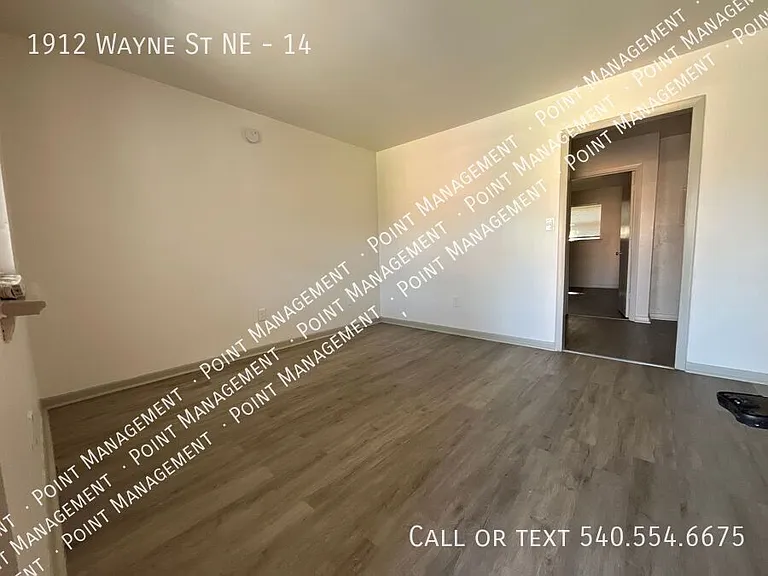 1912 Wayne St NE #14 — Photo 1