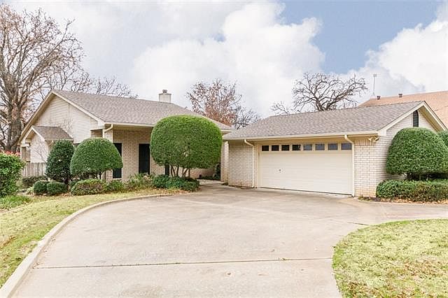 1st image of 5414 Fairway Cir