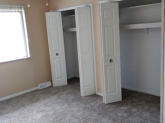 4th image of 23710 Denton St #4