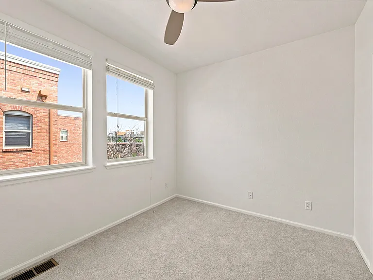 5388 Allison St — Photo 15